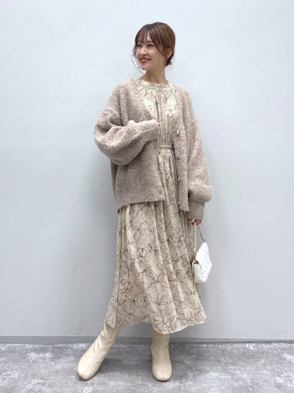 ベストSET花柄ワンピース 273175を使った人気ファッション