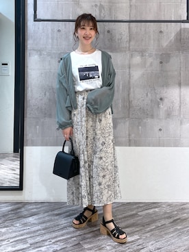 「花柄スカート」｜meaningさん（レディース・157cm）の春コーディネート
