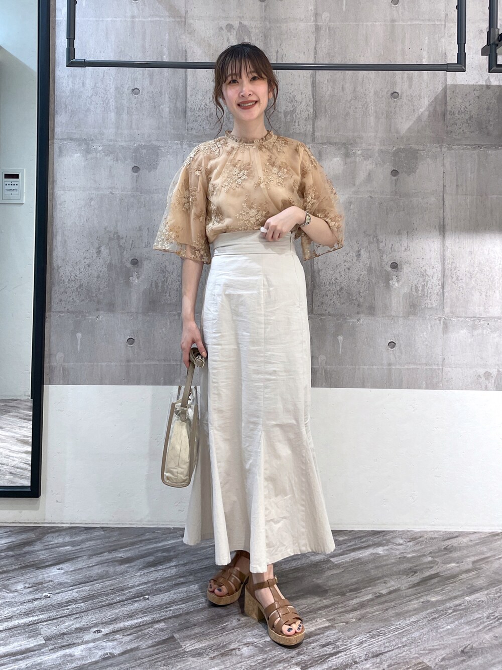 COLUMN スカート　36 mysty woman（ミスティウーマン）の「ムジナローマーメイド