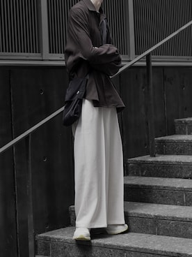 「AURALEE（オーラリー）のアイテム（スニーカー）」を使った、ゆーきさん（メンズ・174cm）の秋コーディネート