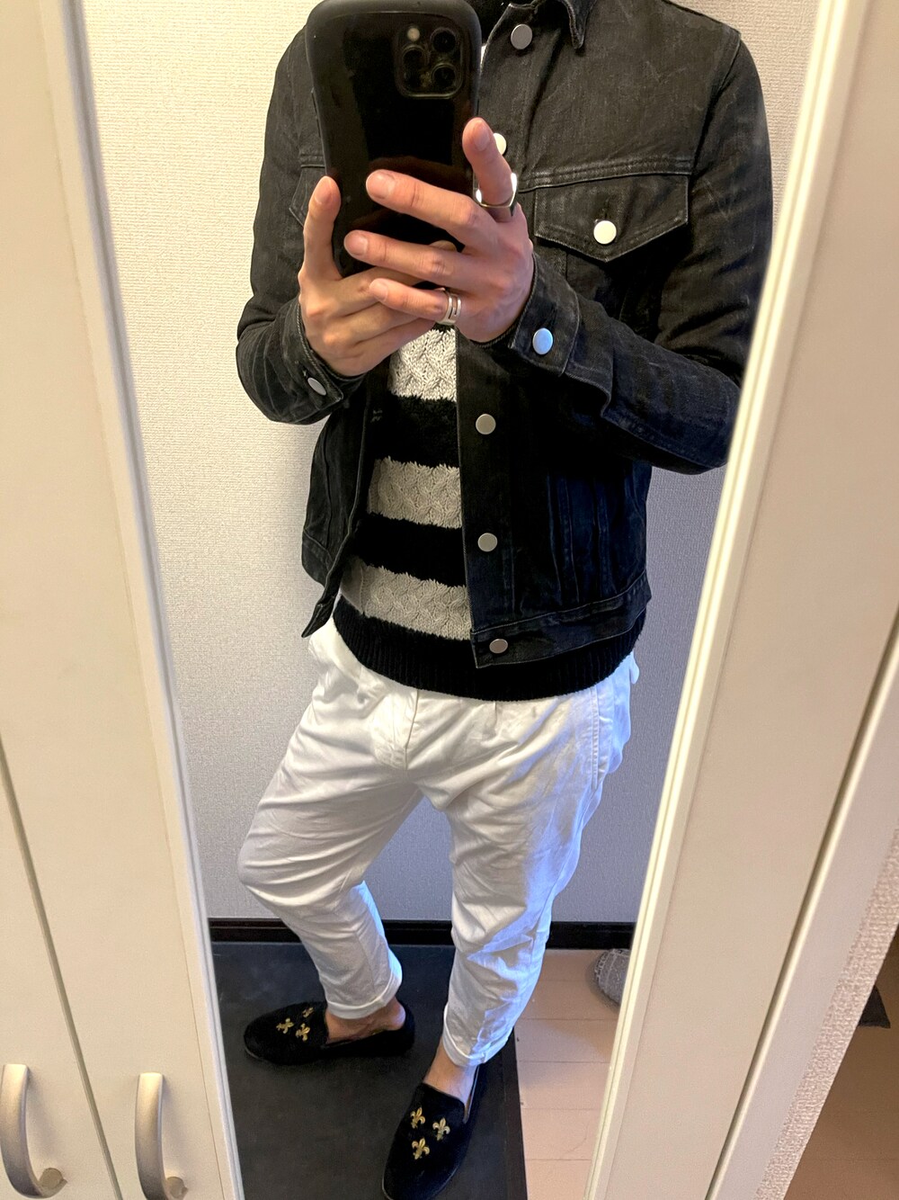 「BERWICHのアイテム（パンツ、ホワイト系）」を使った、タカワルドさん（メンズ・173cm）の秋コーディネートの1枚目の写真