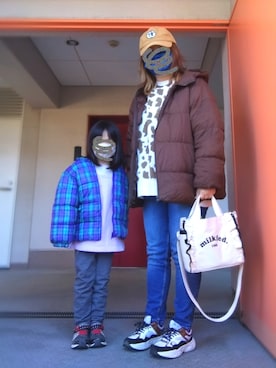 「アイテム（その他アウター、パープル系）」を使った、ぴよりあさん（レディース・155cm）の冬コーディネート