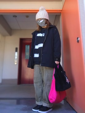 「Lee（リー）のアイテム（その他パンツ）」を使った、ぴよりあさん（レディース・155cm）の冬コーディネート