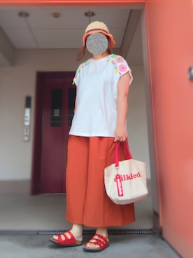 「アイテム（パンツ、オレンジ系）」を使った、ぴよりあさん（レディース・155cm）の夏コーディネート