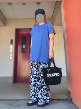 「アイテム（ネックレス、ブルー系）」を使った、ぴよりあさん（レディース・155cm）の秋コーディネート