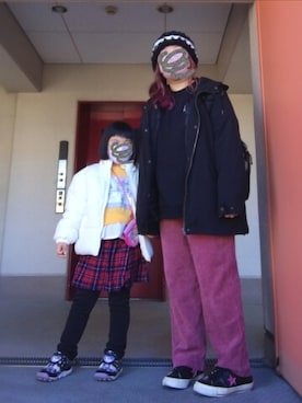 「コーデュロイパンツ」｜「アイテム（財布/小物）」を使った、ぴよりあさん（レディース・155cm）の冬コーディネート