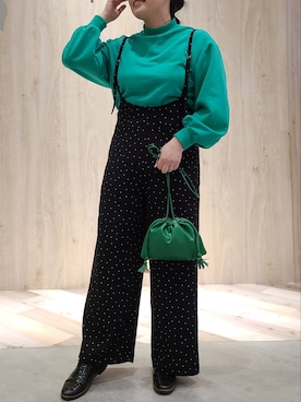 「AMERICAN HOLIC（アメリカンホリック）のアイテム（オールインワン・サロペット）」を使った、tomo☺さん（レディース・159cm）の春コーディネート