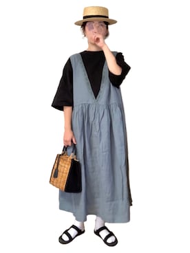 「ブルーワンピース」｜「アイテム（Tシャツ/カットソー）」を使った、misakiさん（レディース・162cm）の秋コーディネート