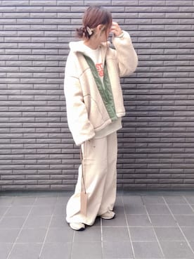 「ISOOK（アイスー）のアイテム（スウェット）」を使った、nenekokoさん（レディース・163cm）の秋コーディネート