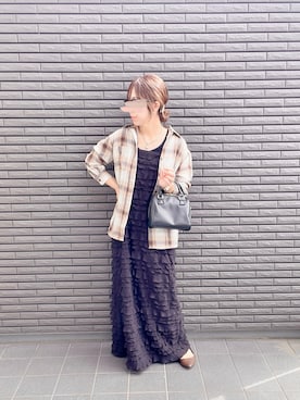「アイテム（ボストンバッグ）」を使った、nenekokoさん（レディース・163cm）の秋コーディネート