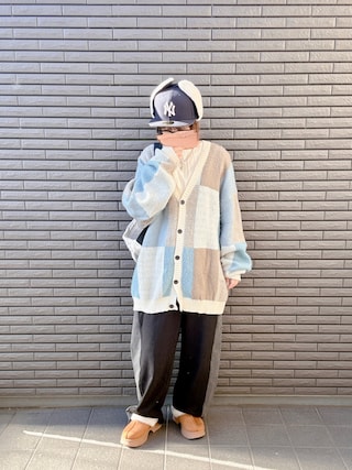 「Java（ジャバ）の【予約受付中】《JaVaジャバ コラボ》この落ち感、クセになる。毎日履きたい主役級パンツ。 サイド 切り替え 裏使い オーバーサイズ スウェットパンツ（スウェットパンツ）」を使った、nenekokoさん（レディース・163cm）の冬コーディネート