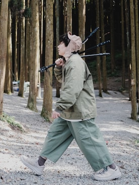 「HOKA（ホカ）のアイテム（スニーカー、ベージュ系）」を使った、Haru🧓🏽さん（168cm）の春コーディネート