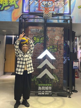 「春魚奶奶のアイテム（パンツ、ブラック系）」を使った、Haru🧓🏽さん（168cm）の冬コーディネート