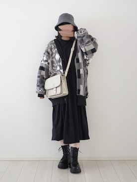 「Naive magic（ナイーブマジック）のアイテム」を使った、ぬこさん（レディース・153cm）の秋コーディネート