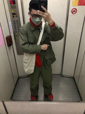 「NIKE（ナイキ）のアイテム（スニーカー、レッド系）」を使った、Yu Shan Shenさん（メンズ・173cm）の冬コーディネート