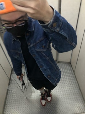 「NIKE（ナイキ）のアイテム（スニーカー、レッド系）」を使った、Yu Shan Shenさん（メンズ・173cm）の冬コーディネート