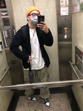 「UNIQLO（ユニクロ）のアイテム（ジャケット/アウター、ブルー系）」を使った、Yu Shan Shenさん（メンズ・173cm）の冬コーディネート