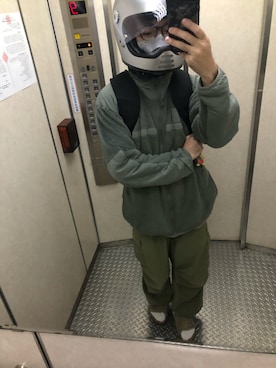 「VINTAGE（ヴィンテージ）のアイテム（その他パンツ、グリーン系）」を使った、Yu Shan Shenさん（メンズ・173cm）の冬コーディネート