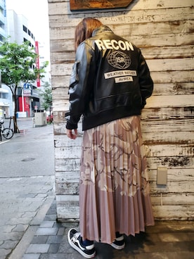 「秋トレンド2021」｜「アイテム（ライダースジャケット）」を使った、AYNさん（レディース・157cm）の秋コーディネート