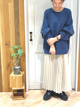 「Samansa Mos2 blue」｜「アイテム（その他シューズ）」を使った、ねねさん（レディース・152cm）の冬コーディネート