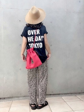 「バックロゴ」｜「アイテム（バッグ）」を使った、なな☺︎さん（レディース・155cm）の夏コーディネート