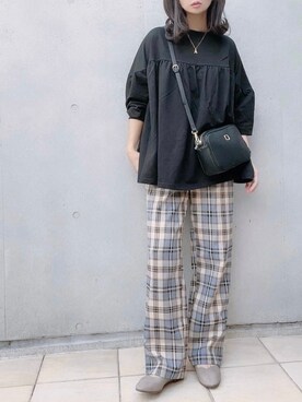 「アイテム（バレエシューズ）」を使った、なな☺︎さん（レディース・155cm）の秋コーディネート