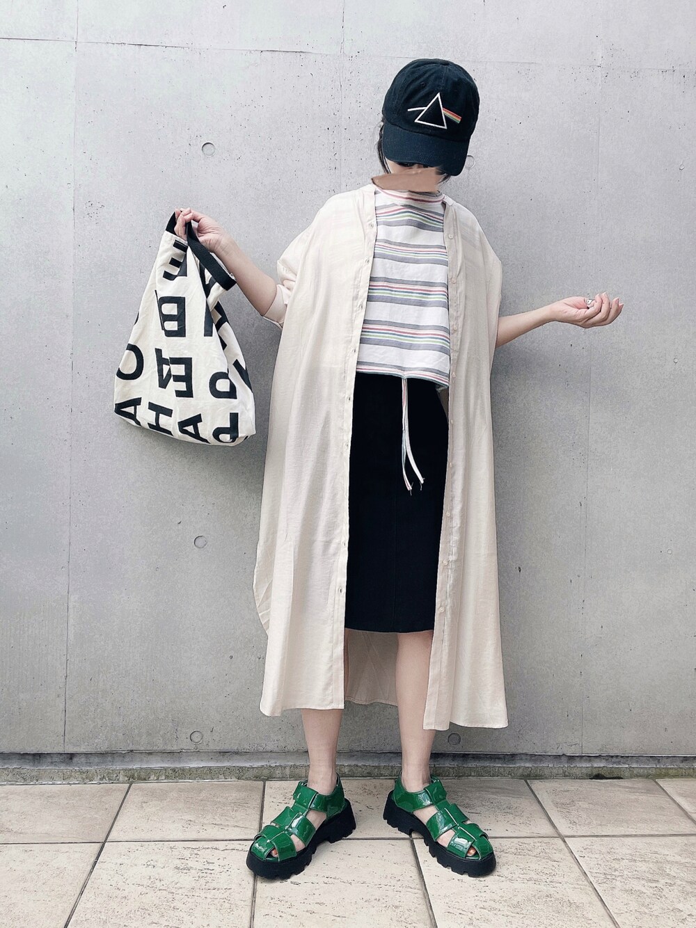 「ピュリル、puril、ミニスカート、グルカサンダル、asknowasplus、ITEMS URBANRESEARCH、アーバンリサーチ、夏ワンピ、AMERICAN NEEDLE、キャップ女子、大人カジュアル、オトナカジュアル」｜「PURILの【PURIL】切り替えデザイン台形ミニスカート（スカート、ブラック系）」を使った、なな☺︎さん（レディース・155cm）の春コーディネートの1枚目の写真