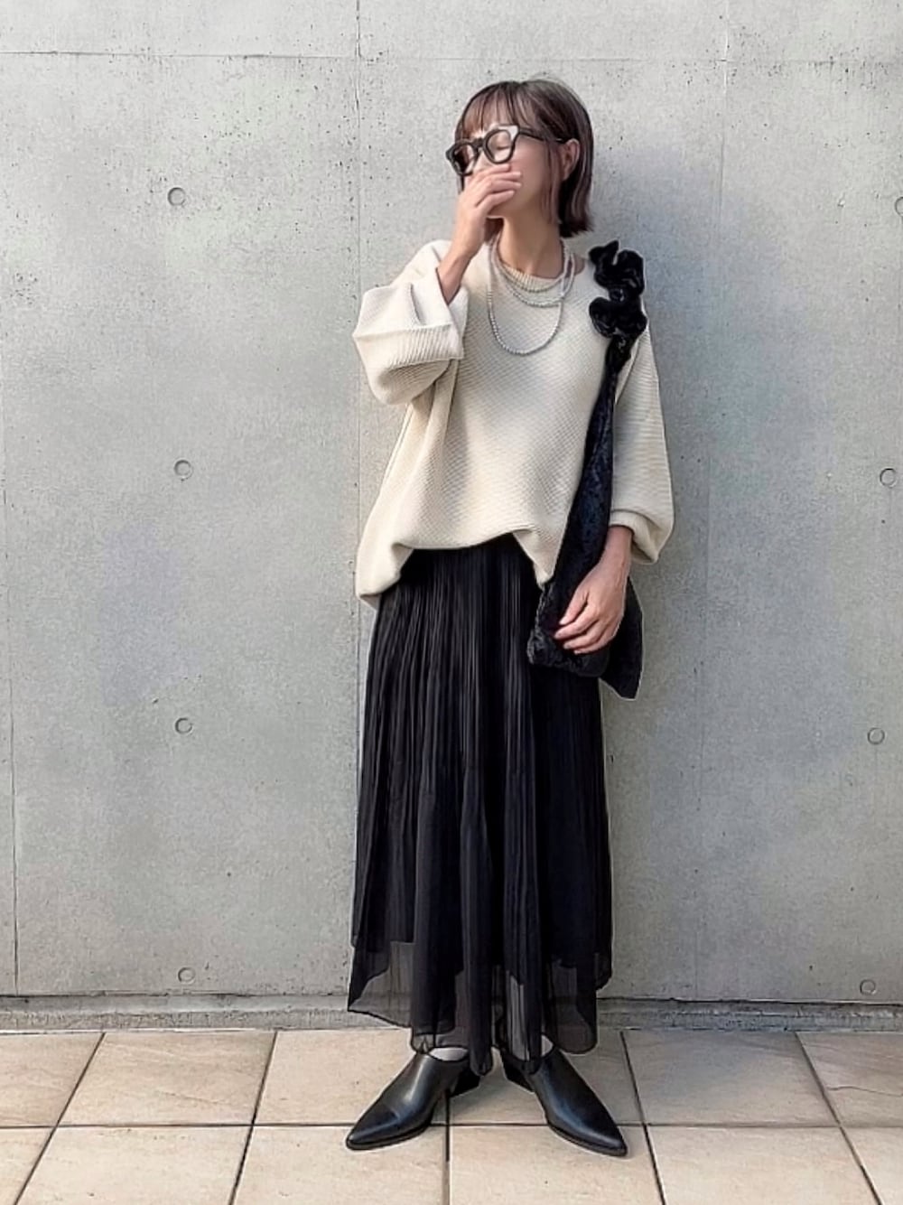 「アツいコーデ全部見せ、お出かけコーデ、UNIQLO、GU、StyleHint、夏秋ミックス、オトナカジュアル、大人カジュアル、きれいめカジュアル、シンプルコーデ」｜「UNIQLOの3Dクルーネックセーター（ニット/セーター、ホワイト系）」を使った、なな☺︎さん（レディース・155cm）の夏コーディネートの1枚目の写真