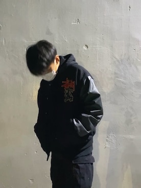 「STUSSY（ステューシー）のアイテム（スタジャン）」を使った、kaiさん（メンズ・168cm）の秋コーディネート