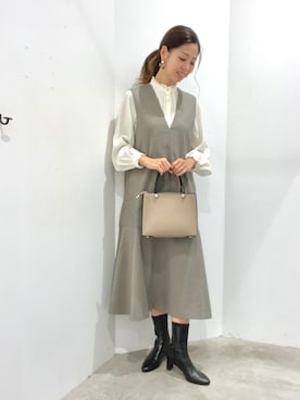 「YECCA VECCA（イェッカヴェッカ）のアイテム（ジャンパースカート）」を使った、Funatto♡さん（レディース・162cm）の秋コーディネート