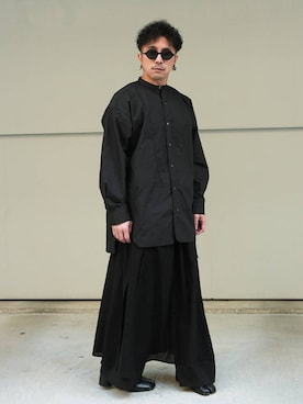 「Aphlotus（アプロタス）のバンドカラー ロングスリーブ オーバーシャツ（シャツ/ブラウス、ブラック系）」を使った、　MATSU  MAKOTOさん（メンズ・163cm）の春コーディネート