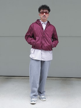 「UNIQLO（ユニクロ）のアイテム（シャツ/ブラウス、パープル系）」を使った、　MATSU  MAKOTOさん（メンズ・163cm）の春コーディネート