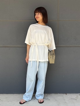 「SLOBE IENA（スローブイエナ）のワンウォッシュイージーパンツ（その他パンツ、ブルー系）」を使った、rinaさん（レディース・155cm）の春コーディネート