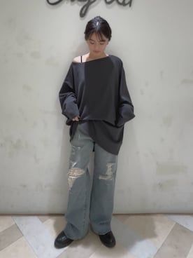 「Ungrid（アングリッド）のクラッシュデザインストレートデニム（デニムパンツ、ブルー系）」を使った、松田美咲さん（レディース・158cm）の春コーディネート