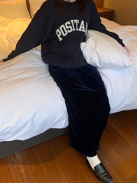 「ベロアスカート」｜「アイテム（ローファー）」を使った、MIYUさん（レディース・158cm）の秋コーディネート