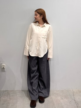 「select MOCA by son（セレクトモカバイソン）のコーデュロイワイドストレートスラックス【by SON】（スラックス、グレー系）」を使った、noaさん（レディース・163cm）の夏コーディネート