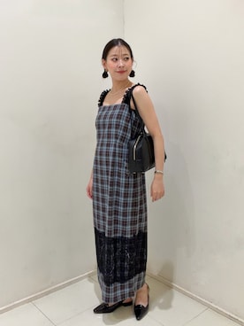 「NATURAL BEAUTY BASIC（ナチュラルビューティーベーシック）のチェックフリルショルダーワンピース（ワンピース、ブラウン系）」を使った、hirokaさん（レディース・157cm）の夏コーディネート