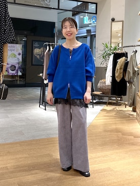 「COLLAGE GALLARDAGALANTE（コラージュガリャルダガランテ）のソフトコーデュロイワイドパンツ/サイズ展開（その他パンツ、グレー系）」を使った、sensuiさん（レディース・145cm）の秋コーディネート