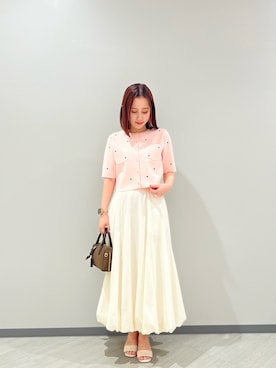 「NATURAL BEAUTY BASIC（ナチュラルビューティーベーシック）の【Oggi.jp掲載】◇ハート刺繍ニットジャケット（カーディガン/ボレロ、ホワイト系）」を使った、KOTOMIさん（レディース・159cm）の夏コーディネート