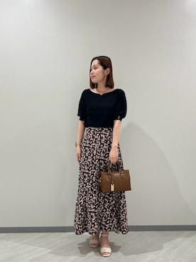 「NATURAL BEAUTY BASIC（ナチュラルビューティーベーシック）のハートネックベーシックニット（ニット/セーター、ブラック系）」を使った、KOTOMIさん（レディース・159cm）の夏コーディネート