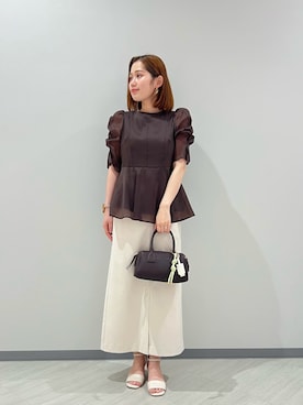 「NATURAL BEAUTY BASIC（ナチュラルビューティーベーシック）の【追加生産】シアーペプラムブラウス半袖（シャツ/ブラウス、ブラウン系）」を使った、KOTOMIさん（レディース・159cm）の夏コーディネート