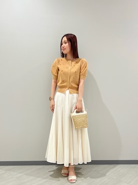 「NATURAL BEAUTY BASIC（ナチュラルビューティーベーシック）の◇フラワービーズカーディガン（カーディガン/ボレロ、ベージュ系）」を使った、KOTOMIさん（レディース・159cm）の夏コーディネート