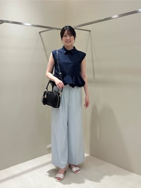 「NATURAL BEAUTY BASIC（ナチュラルビューティーベーシック）のヘムフリルシャツブラウス（シャツ/ブラウス、ブルー系）」を使った、hazukinbbさん（レディース・165cm）の夏コーディネート