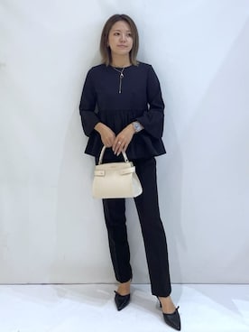 「index（インデックス）のドッキングペプラムトップス【洗濯機洗い可】（Tシャツ/カットソー、ブラック系）」を使った、maaaaana05さん（レディース）の秋コーディネート