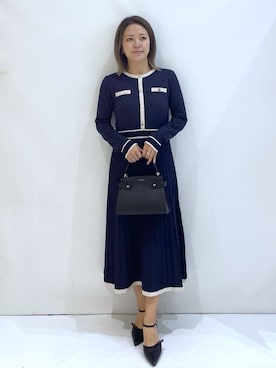 「index（インデックス）のバイカラードッキング風ニットワンピース【洗濯機OK/抗ピル】（ワンピース、ブルー系）」を使った、maaaaana05さん（レディース）の秋コーディネート