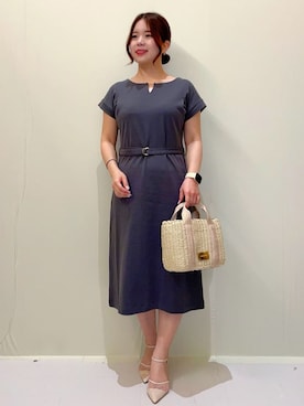 「アイテム（ショルダーバッグ、ゴールド系）」を使った、ayumiさん（レディース・150cm）の春コーディネート