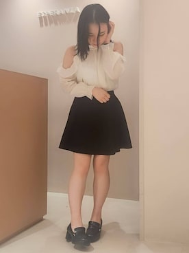 「ESPERANZA（エスペランサ）のヒールアップローファー（パンプス、ブラック系）」を使った、紫桜-shion-さん（レディース・156cm）の秋コーディネート