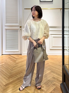 「DRESSTERIOR（ドレステリア）のソフトカーブ2タックパンツ（その他パンツ、ブラウン系）」を使った、つじ まこさん（レディース・150cm）の夏コーディネート