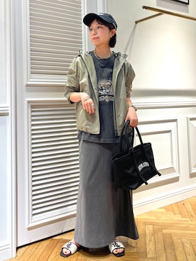 「NOMADIS（ノマディス）のアイテム」を使った、つじ まこさん（レディース・150cm）の春コーディネート