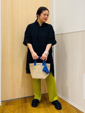 「SHOO・LA・RUE（シューラルー）の【洗える/S-LL/ひんやり】ゆったりチュニックワンピース（チュニック、ブラック系）」を使った、YUMIさん（レディース・163cm）の春コーディネート